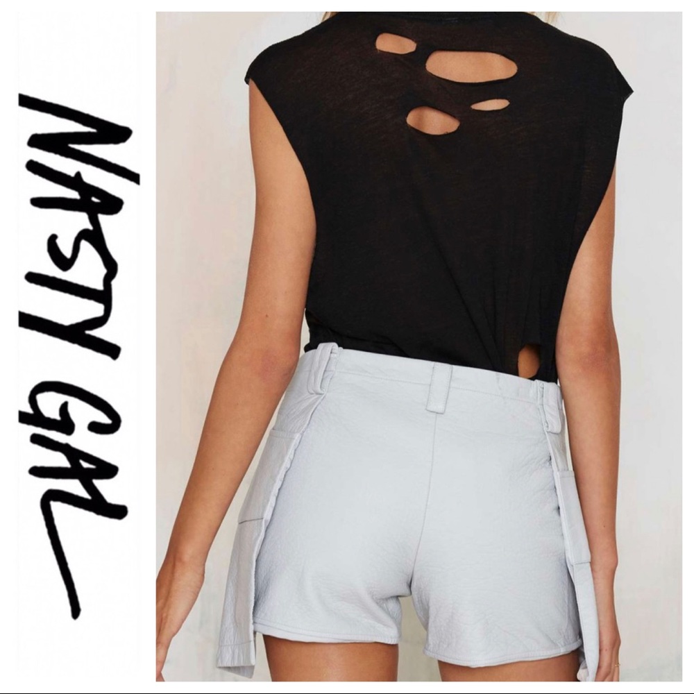 💕SALE💕 NWT Nasty Gal Leather Nightwalker Origami Layered Shorts - Picture 3 of 13